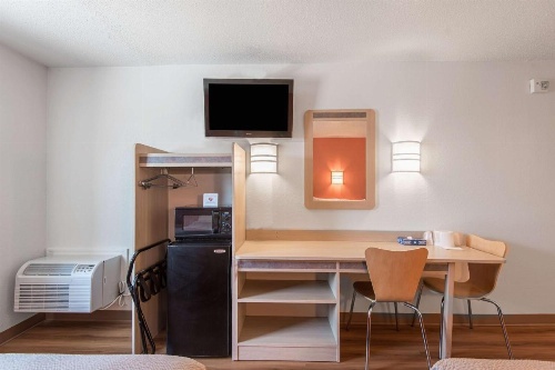 Motel 6-Junction City, KS image 26