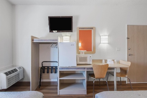 Motel 6-Junction City, KS image 3
